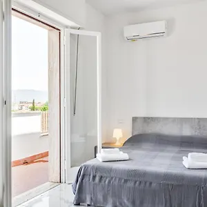 https://modern-attic-with-balcony-panoramic-city-view.it-tuscanyhotel.com