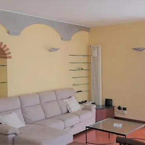 https://meta-italy-sui-navigli.it-lombardy.com