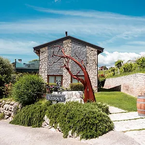 Farm stay Vedova