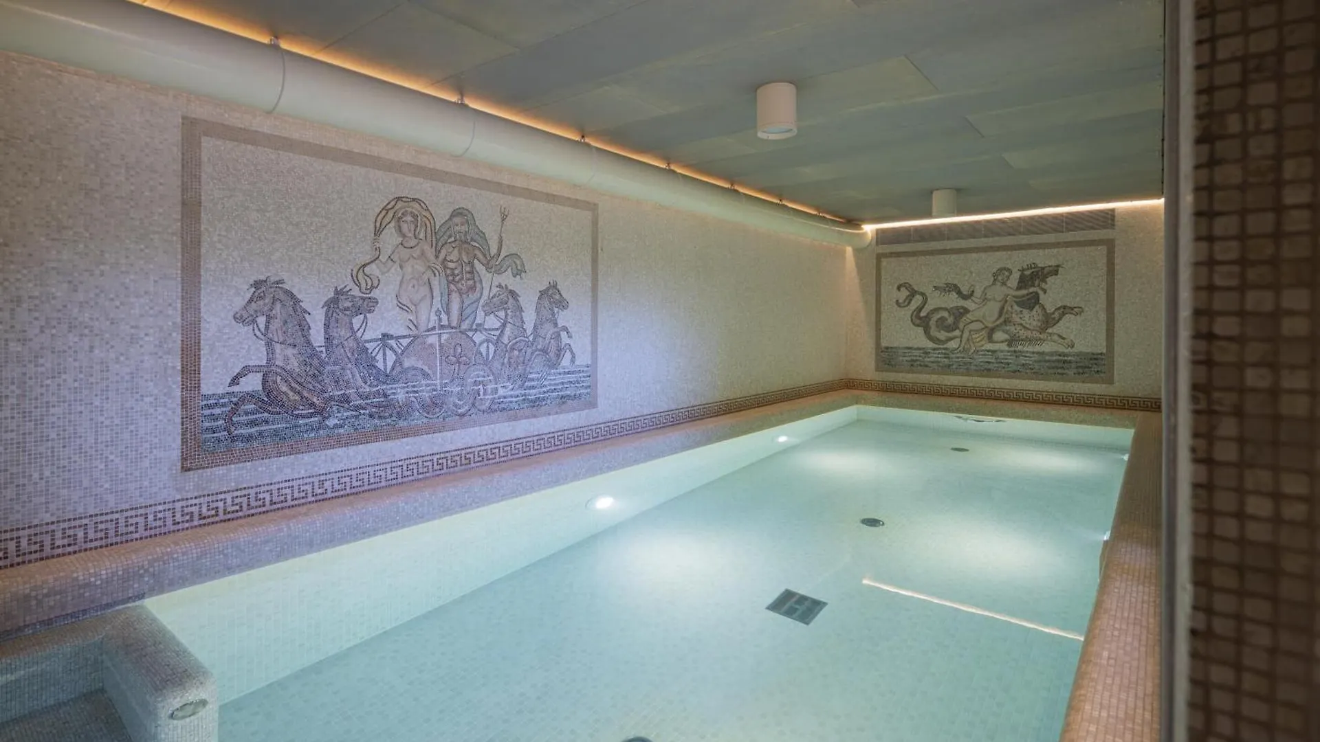 卡斯特布蓝多酒店 塞森瓦玛里诺