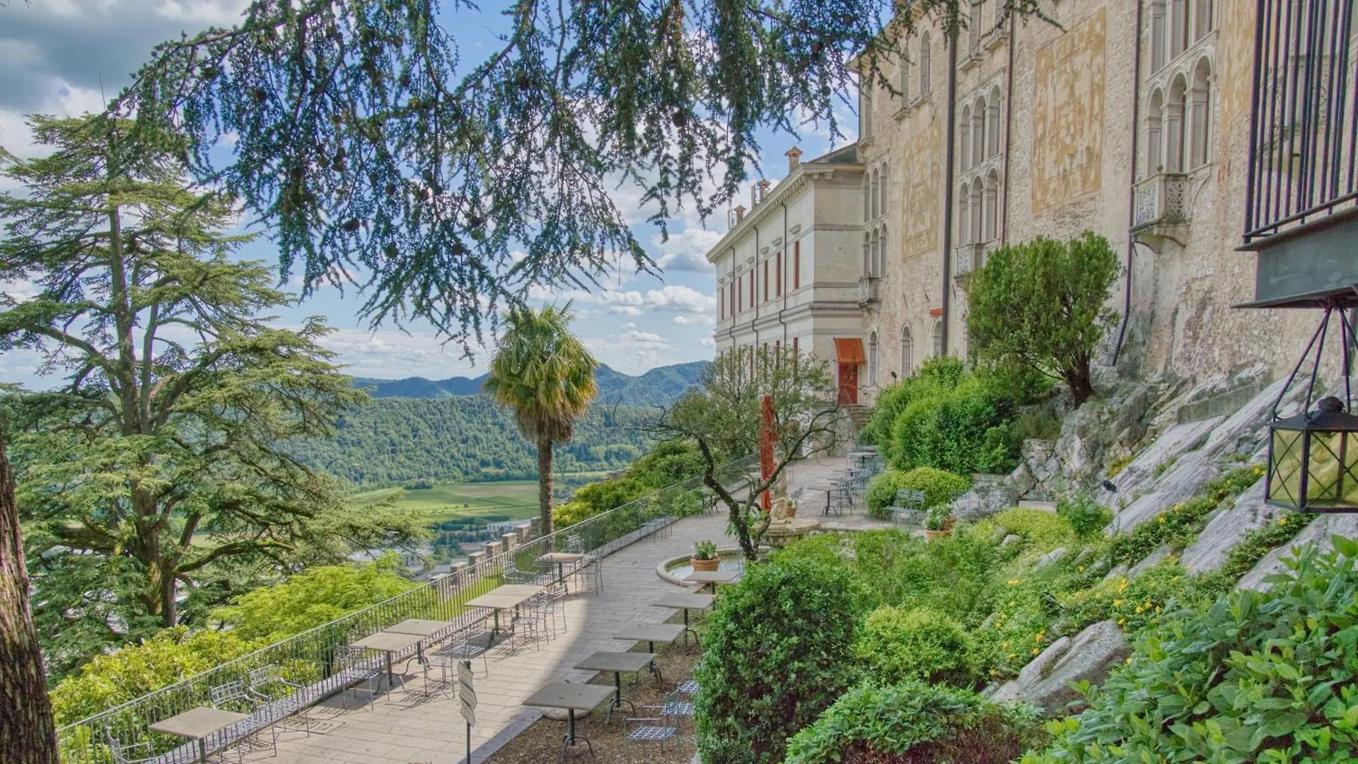 Castelbrando Hotel Cison di Valmarino 4*,  Italy